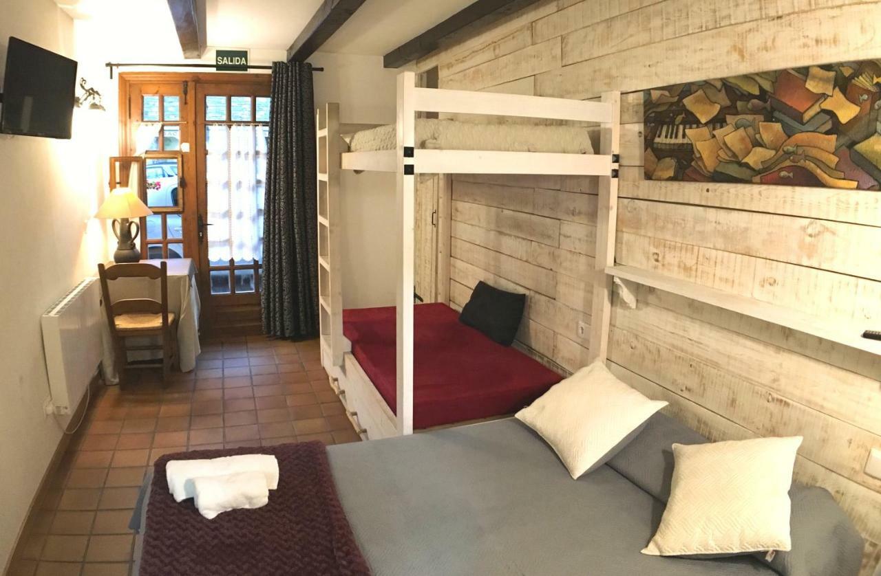 Albergue Boi Romanic Suites Barruera Exterior photo